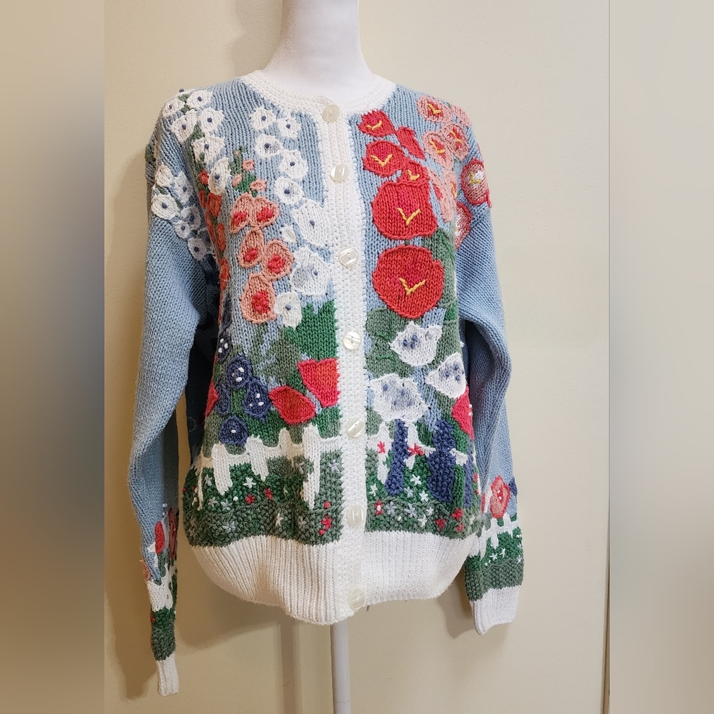 Vintage Orvis 3D Floral Chunky Hand Knit Button-up Cardigan Women's Size L